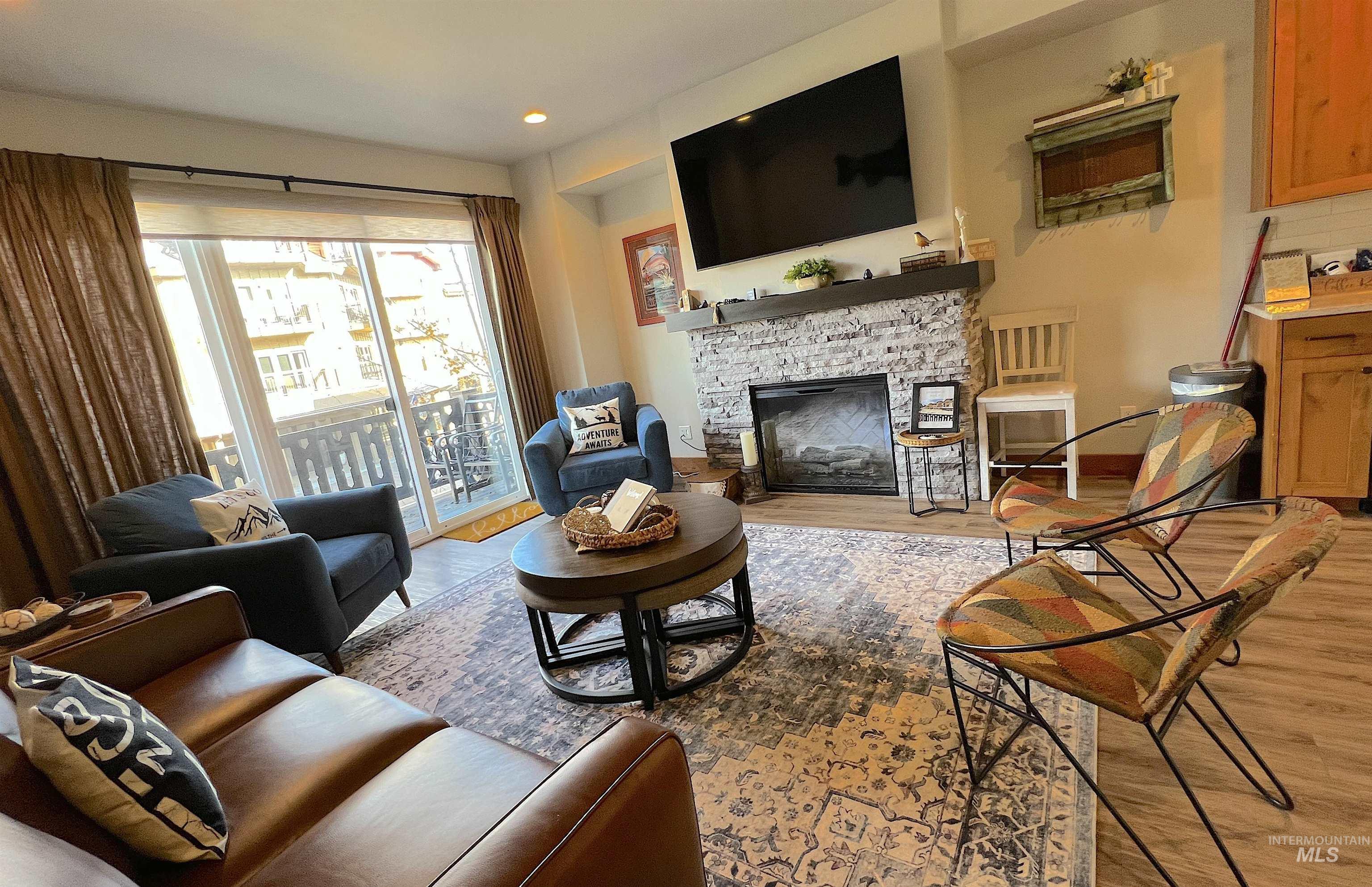 327 Silverpine Drive