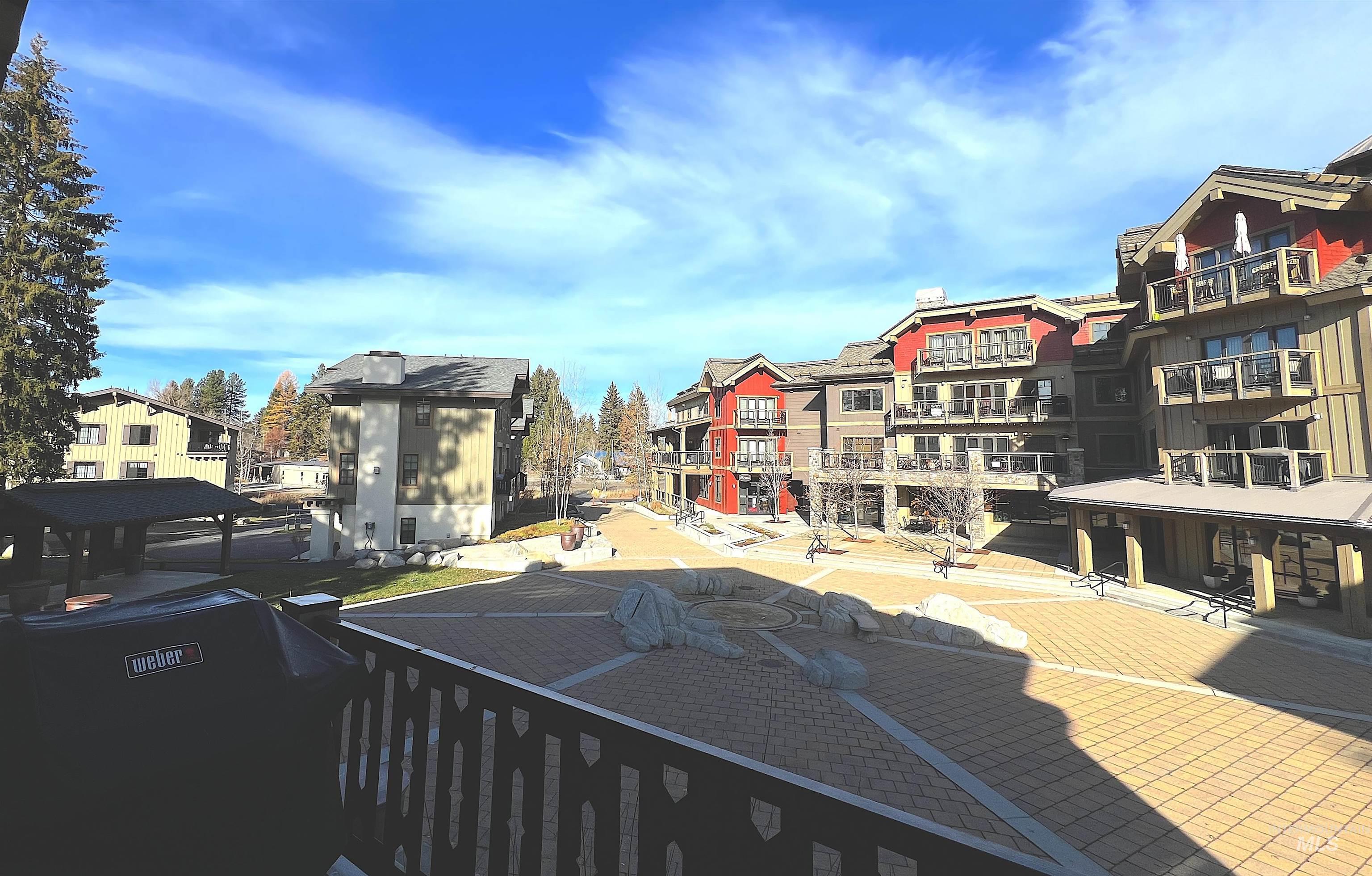 327 Silverpine Drive
