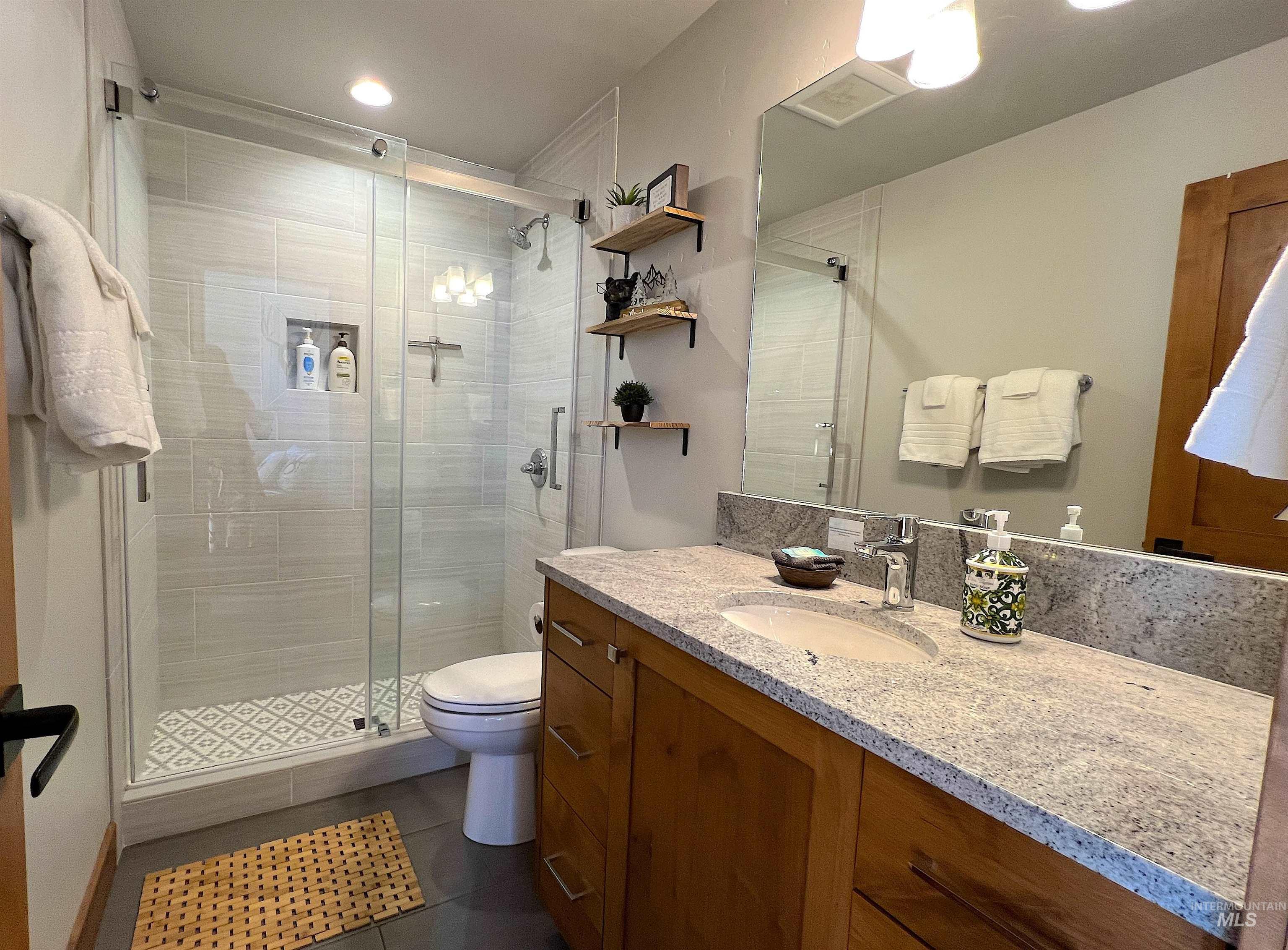 327 Silverpine Drive