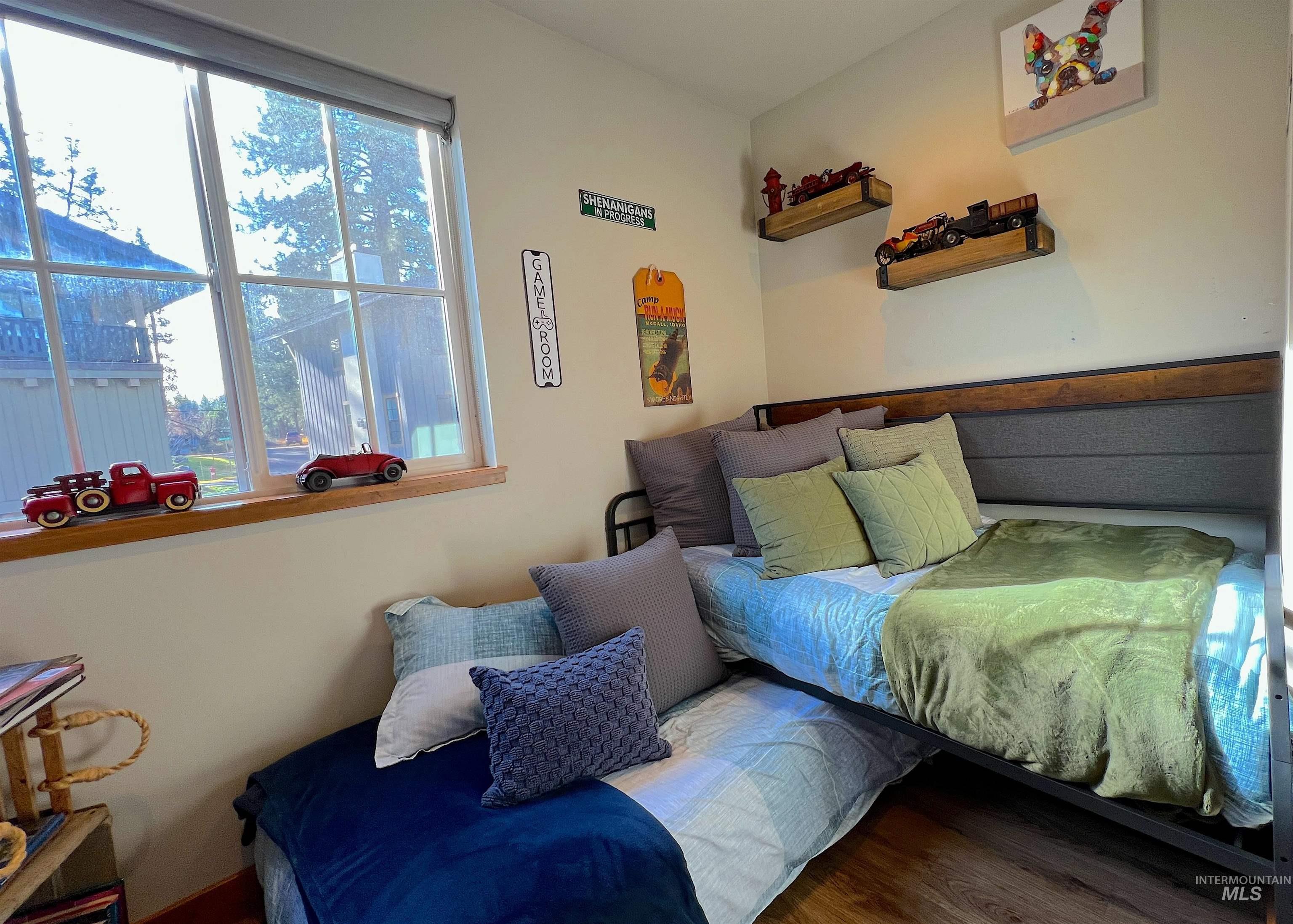 327 Silverpine Drive