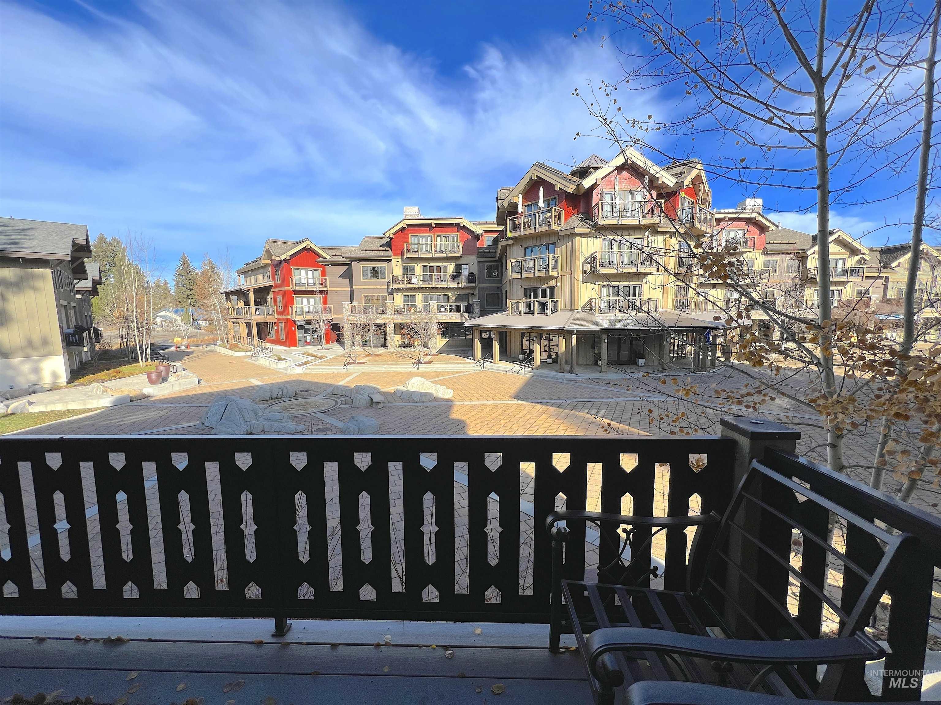 327 Silverpine Drive