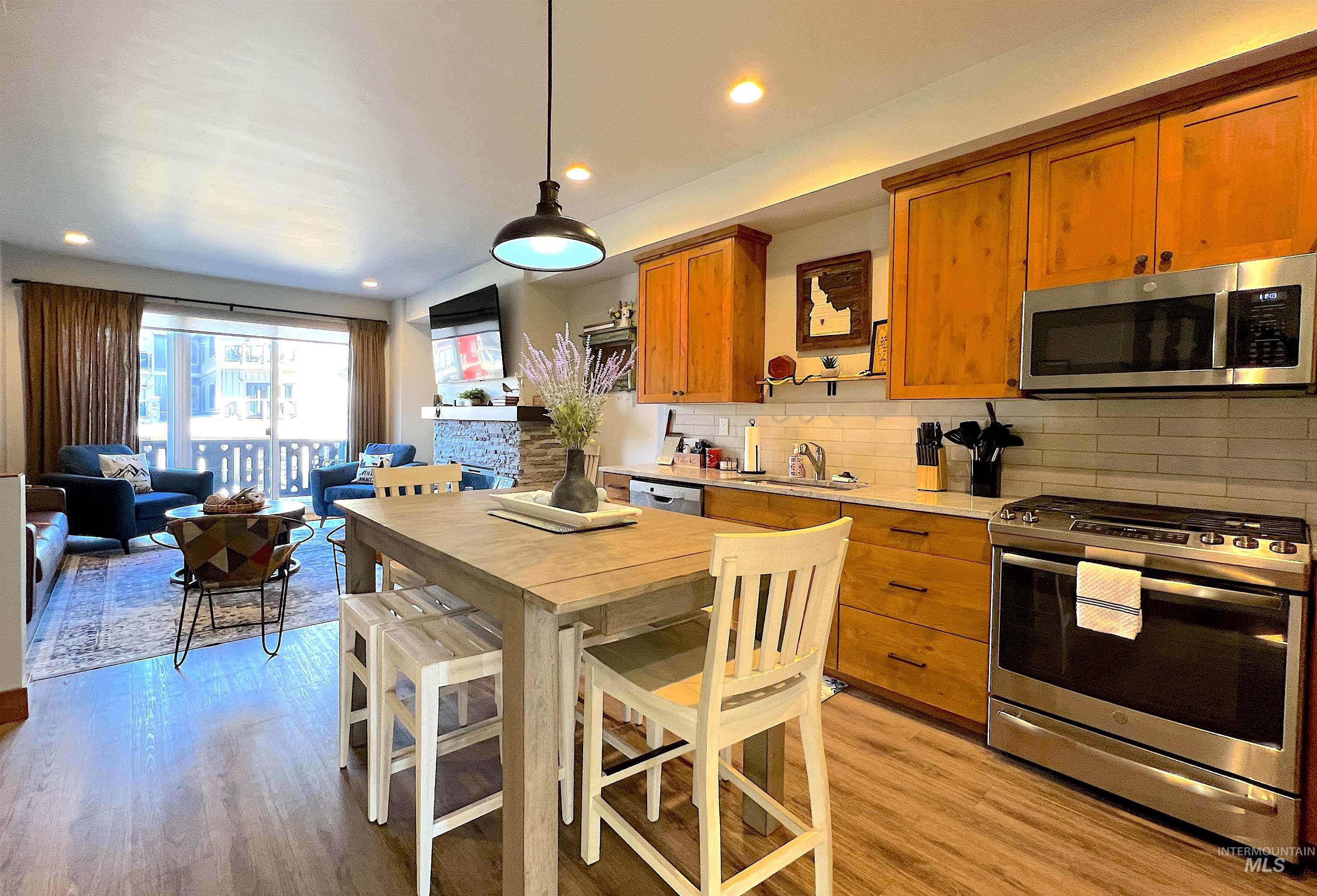 327 Silverpine Drive