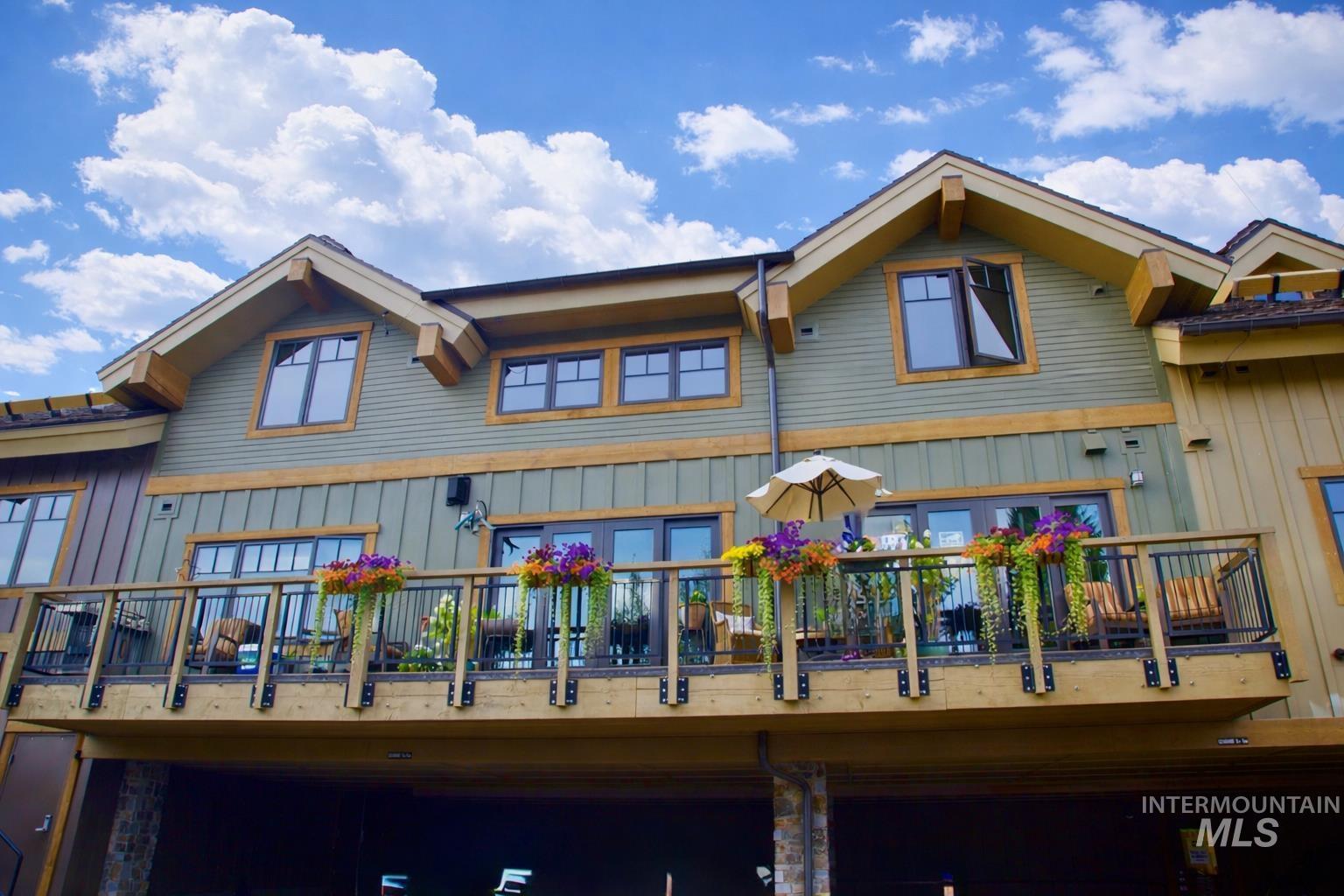 616 N 3rd Unit: 211