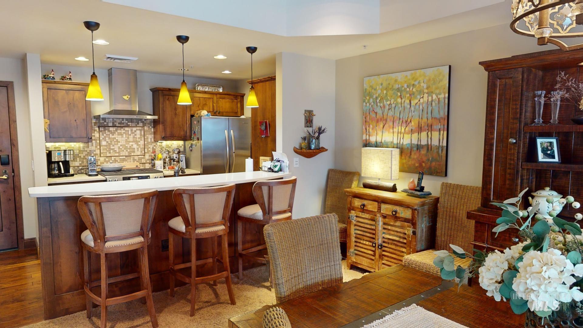 616 N 3rd Unit: 211