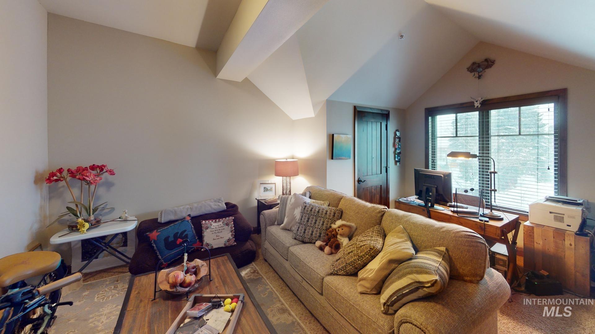 616 N 3rd Unit: 211