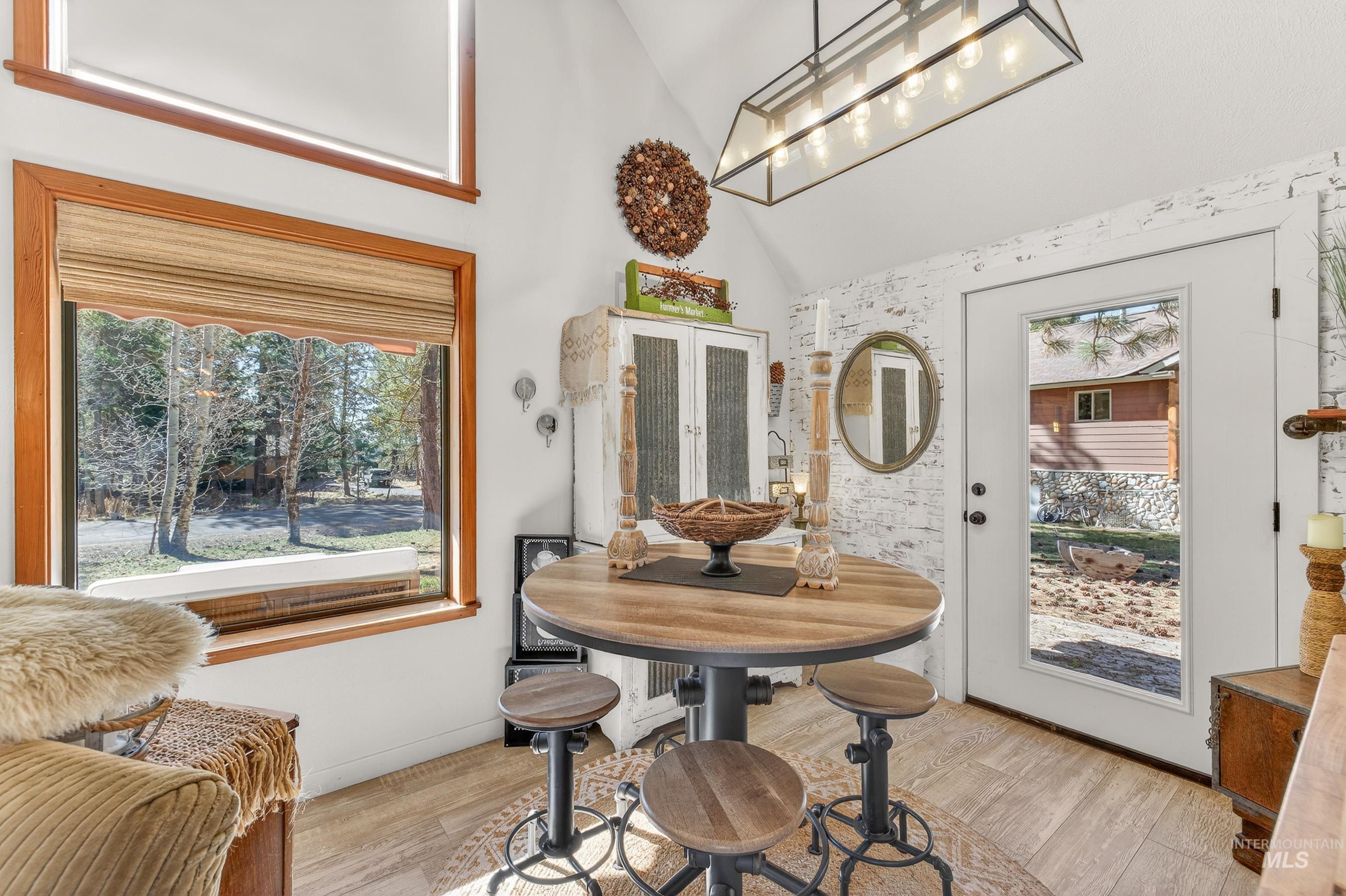 306 Rio Vista Blvd