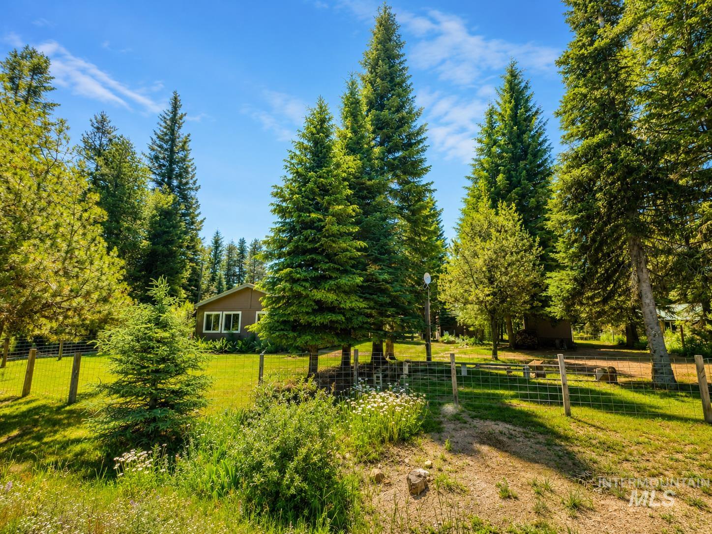 106 Forest Place