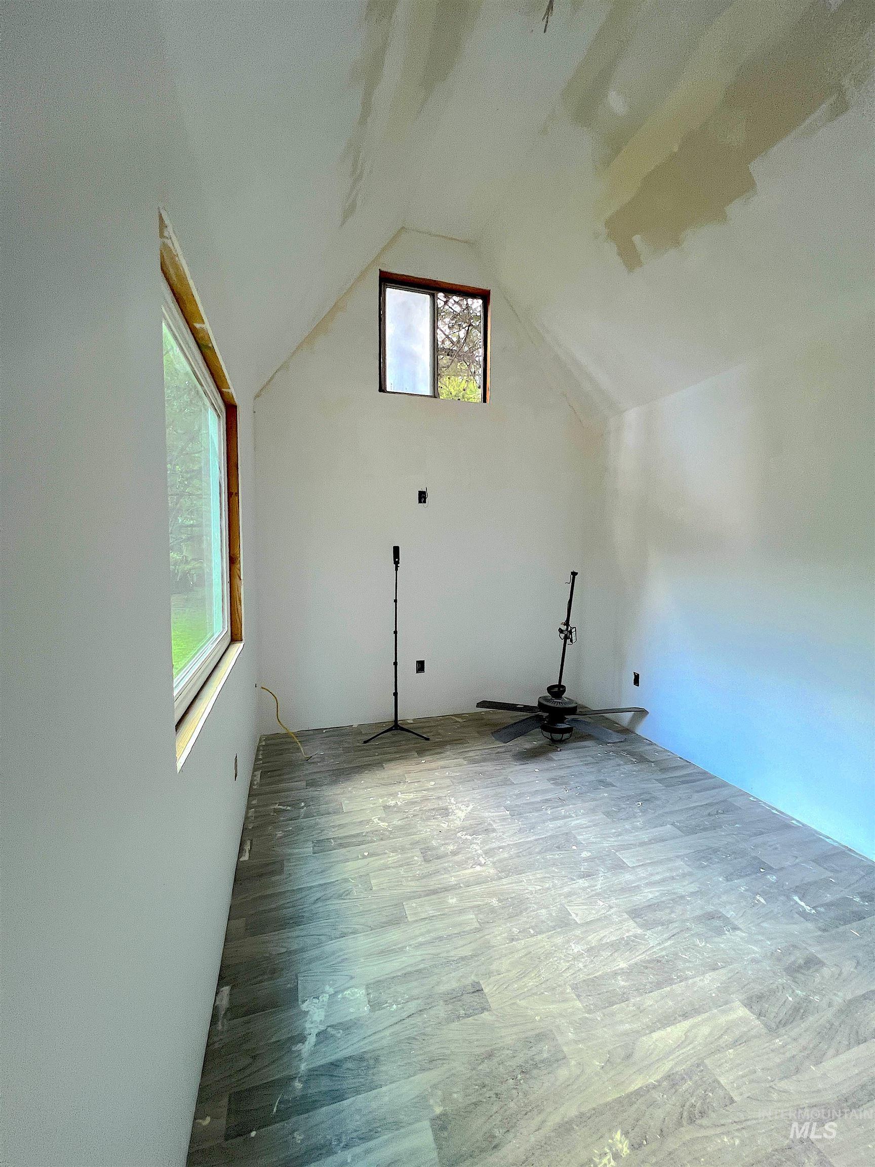 106 Forest Place