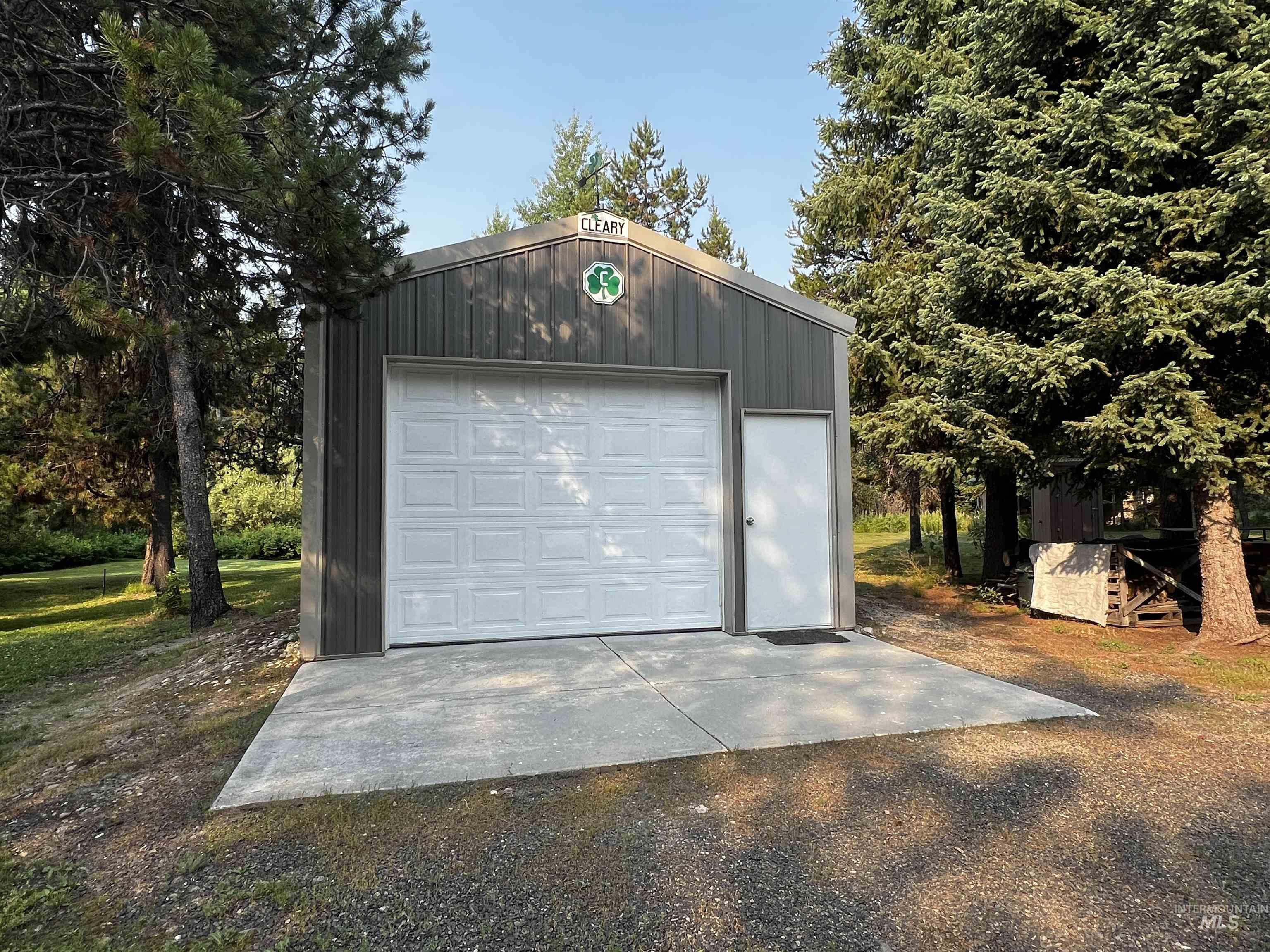 106 Forest Place