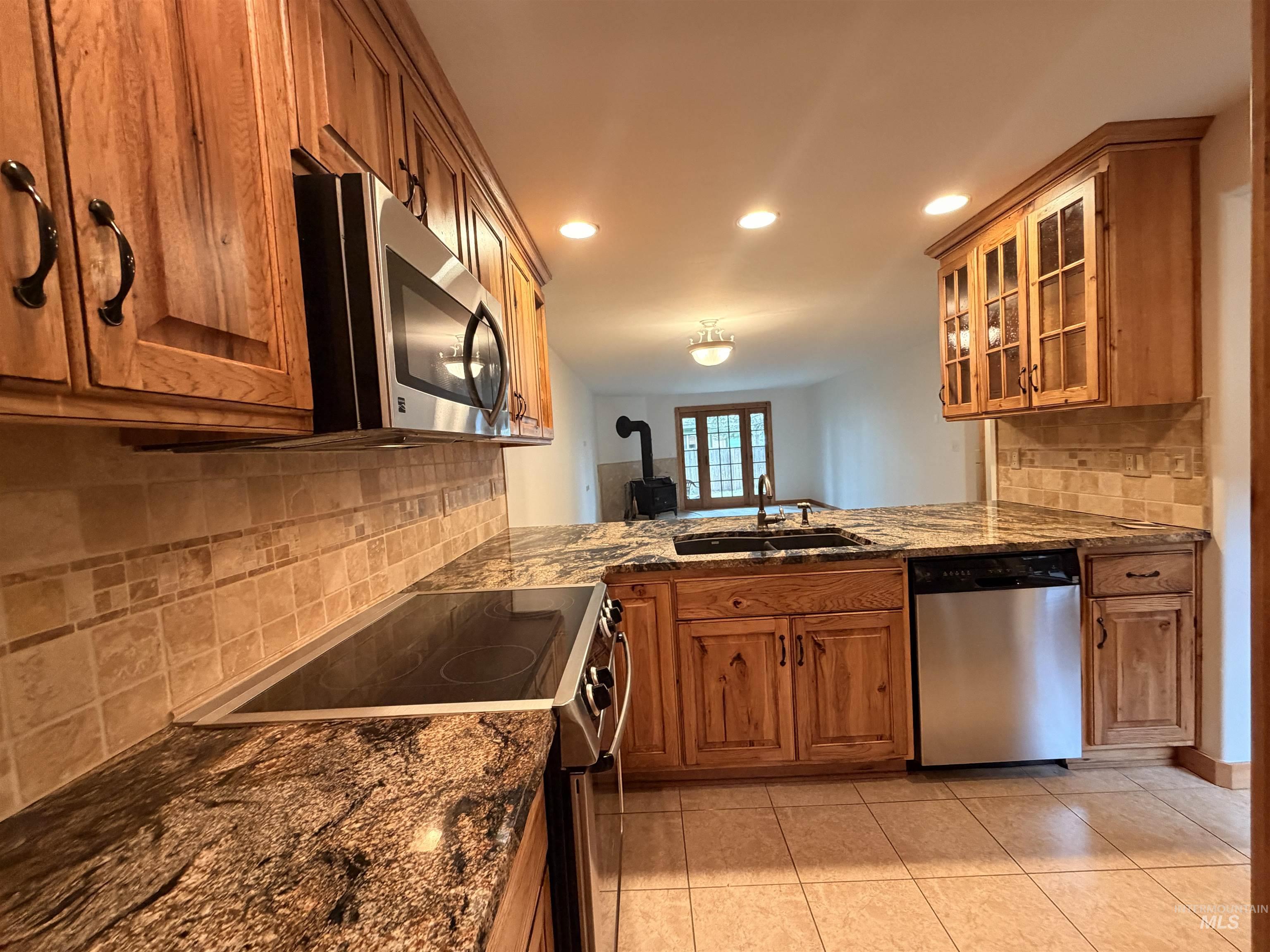 1630 Davis Ave Unit: #17