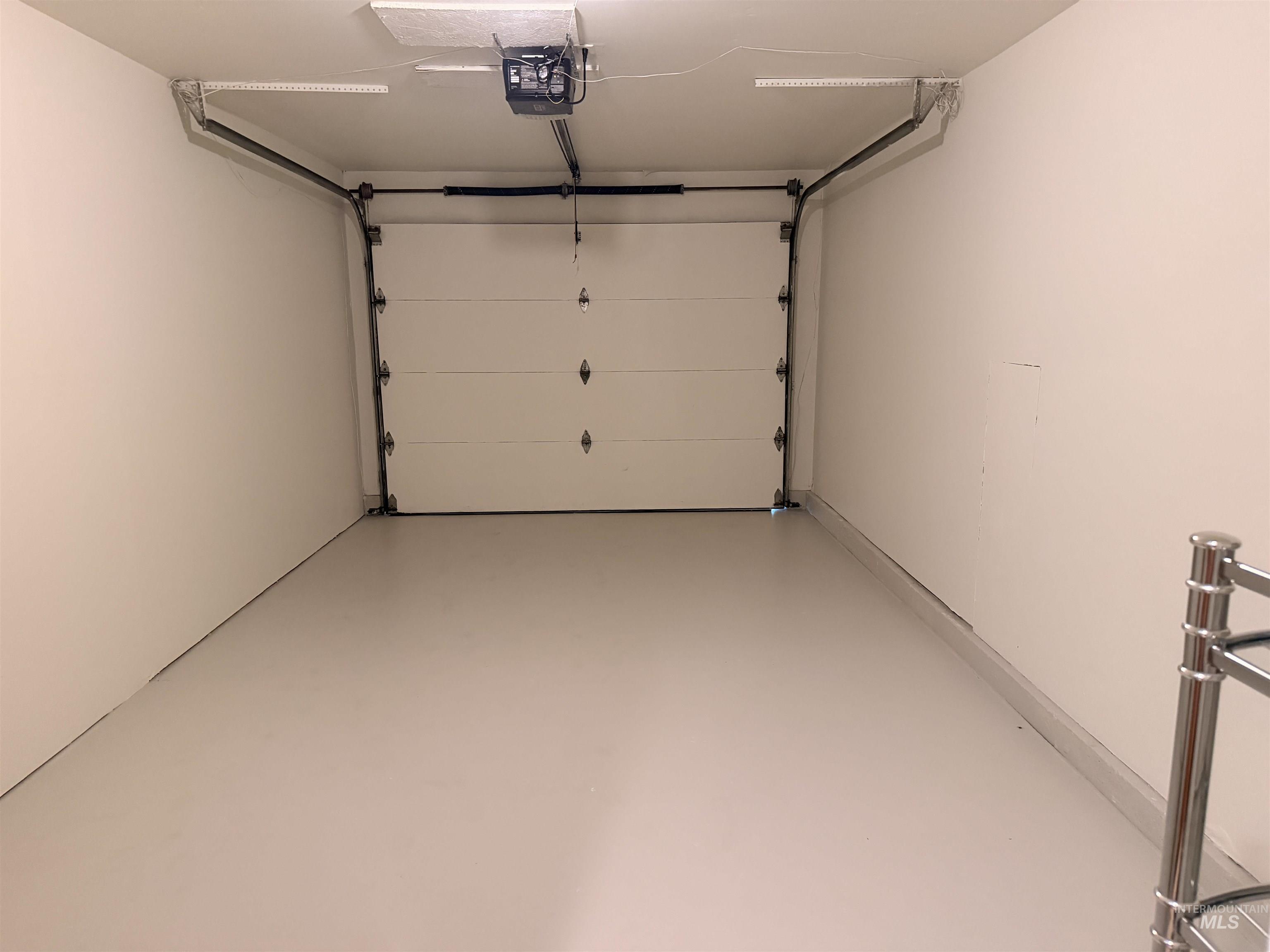1630 Davis Ave Unit: #17