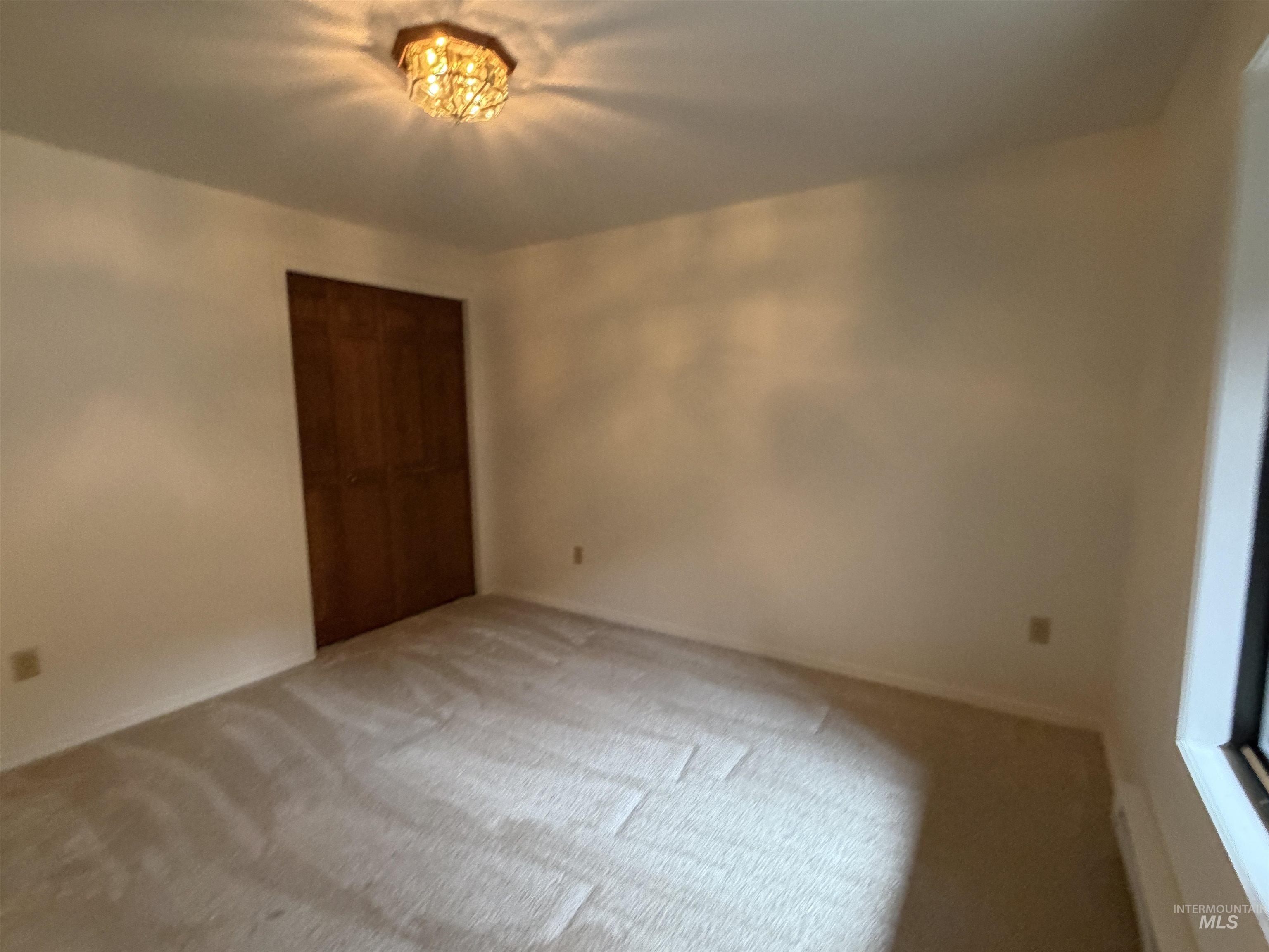 1630 Davis Ave Unit: #17