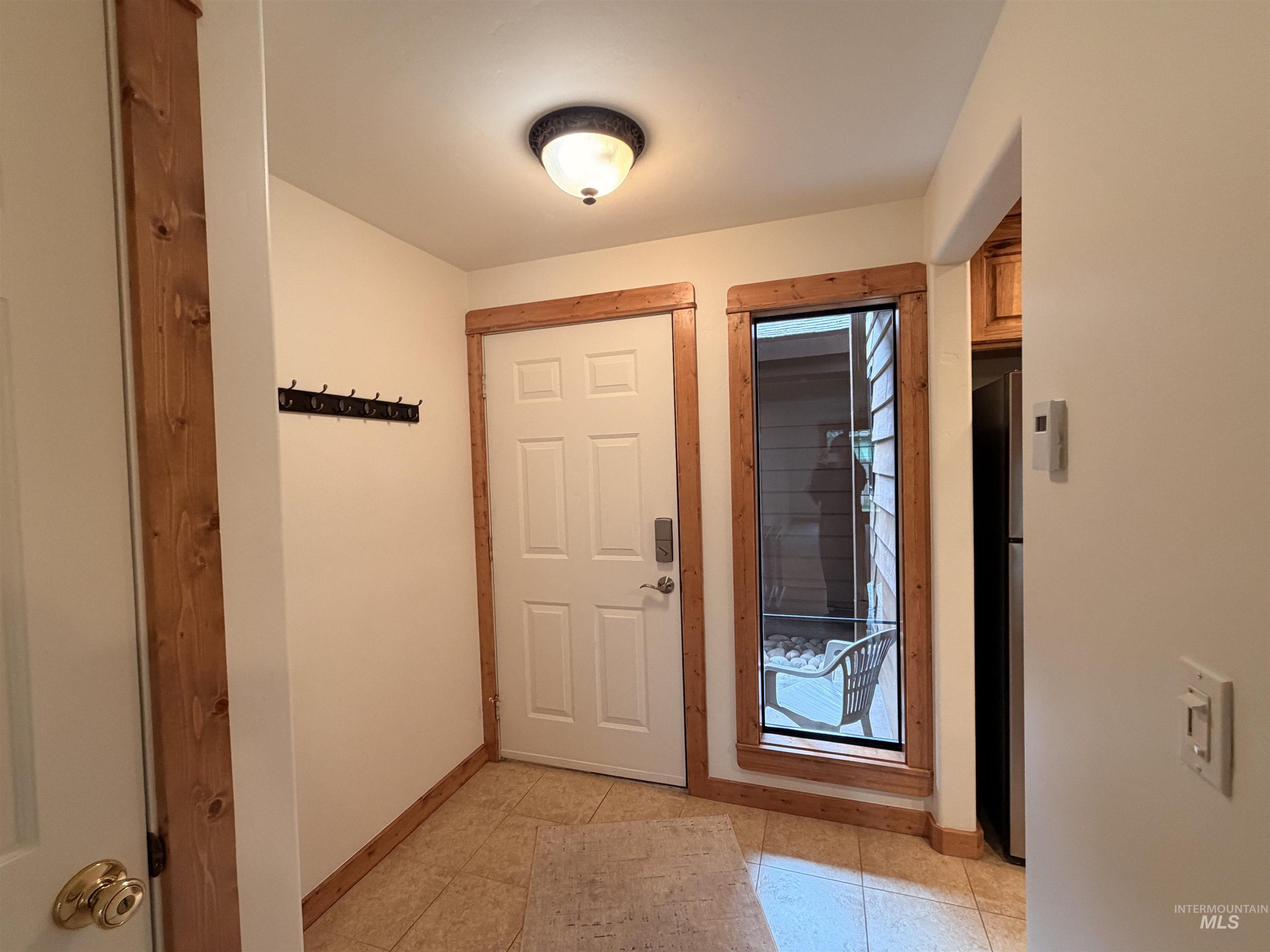 1630 Davis Ave Unit: #17