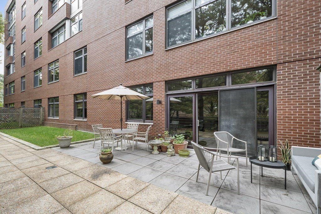 79 Florence Street # 106S