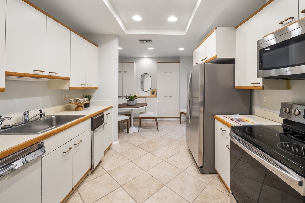 79 Florence Street # 106S