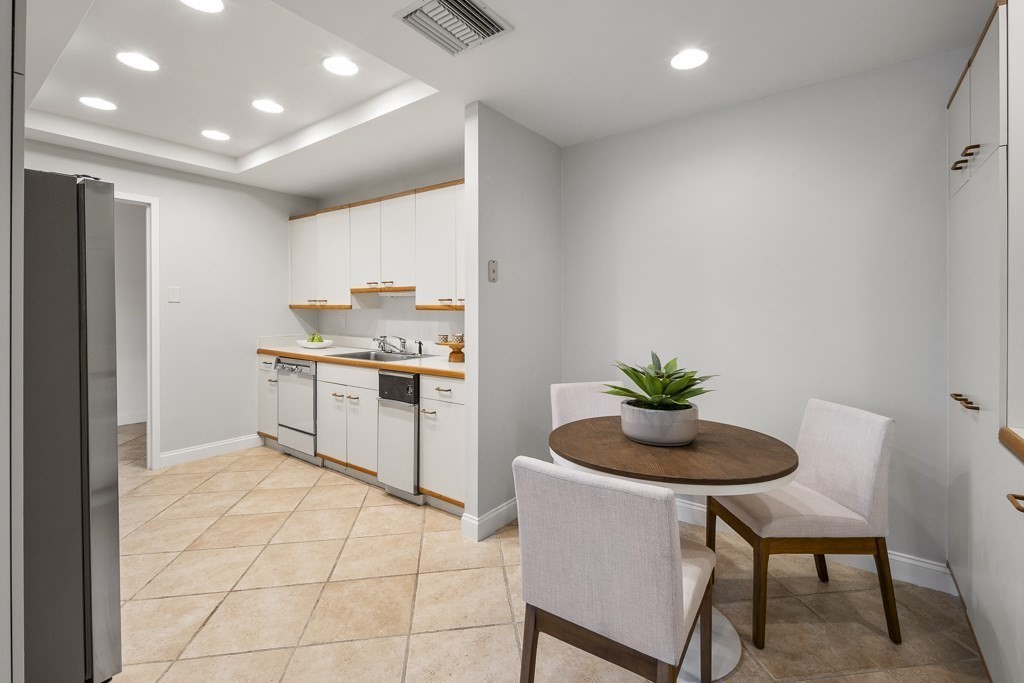 79 Florence Street # 106S