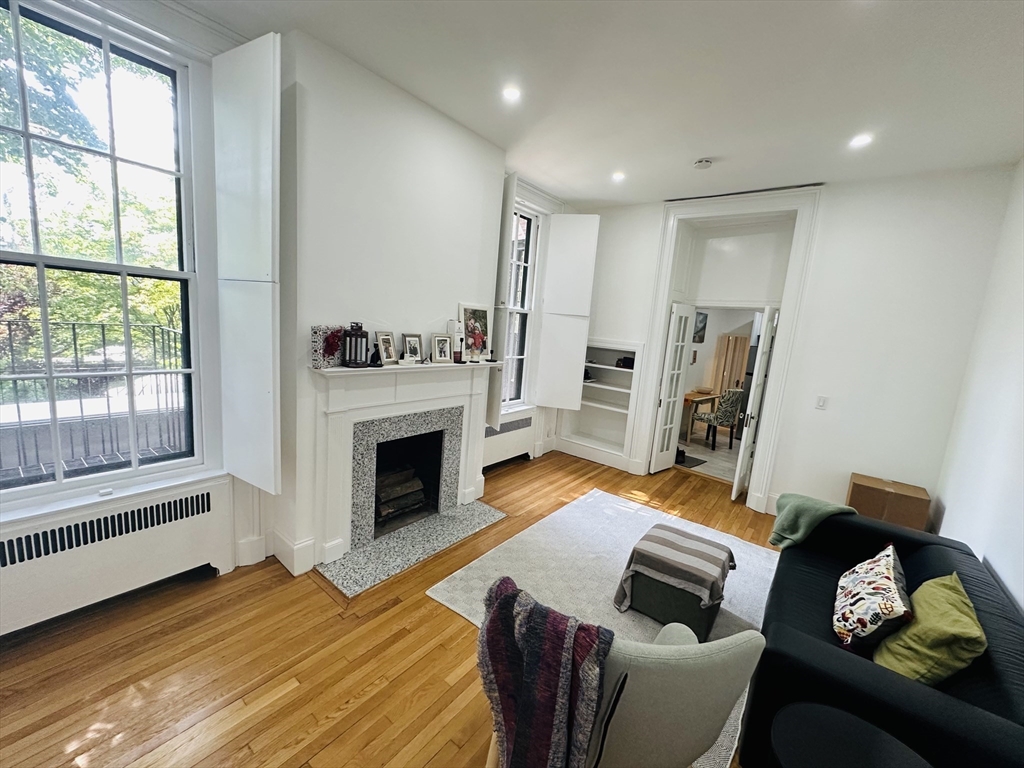 88 Mount Vernon St # 11