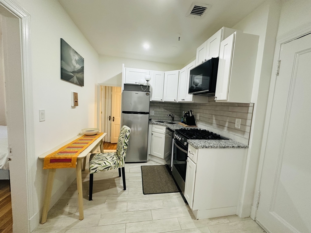 88 Mount Vernon St # 11