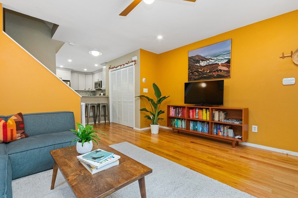 55 Rockvale Cir # 55