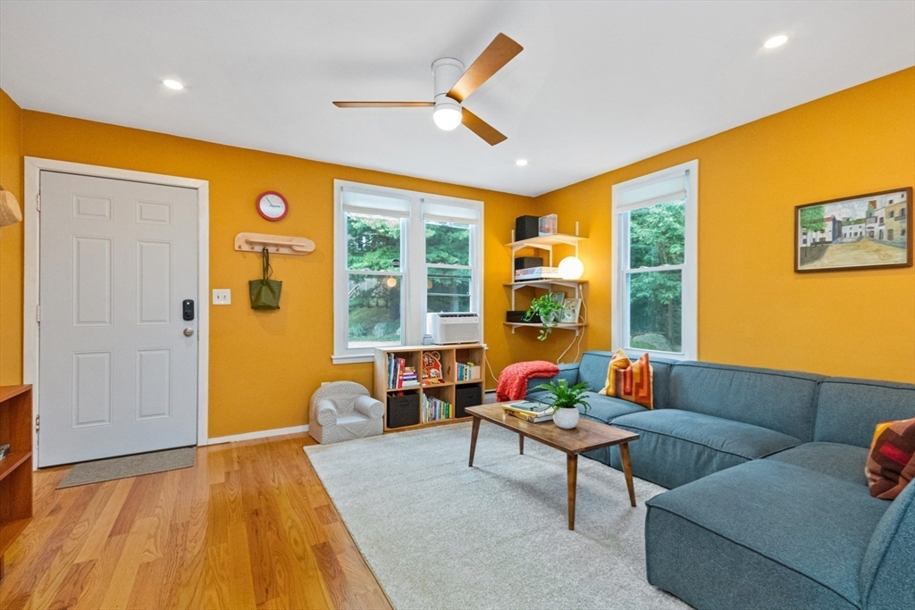 55 Rockvale Cir # 55