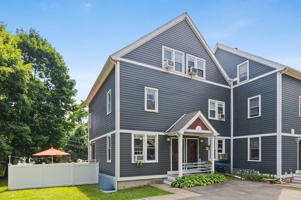 55 Rockvale Cir # 55