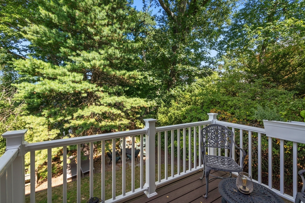 7 Holland Street # 1