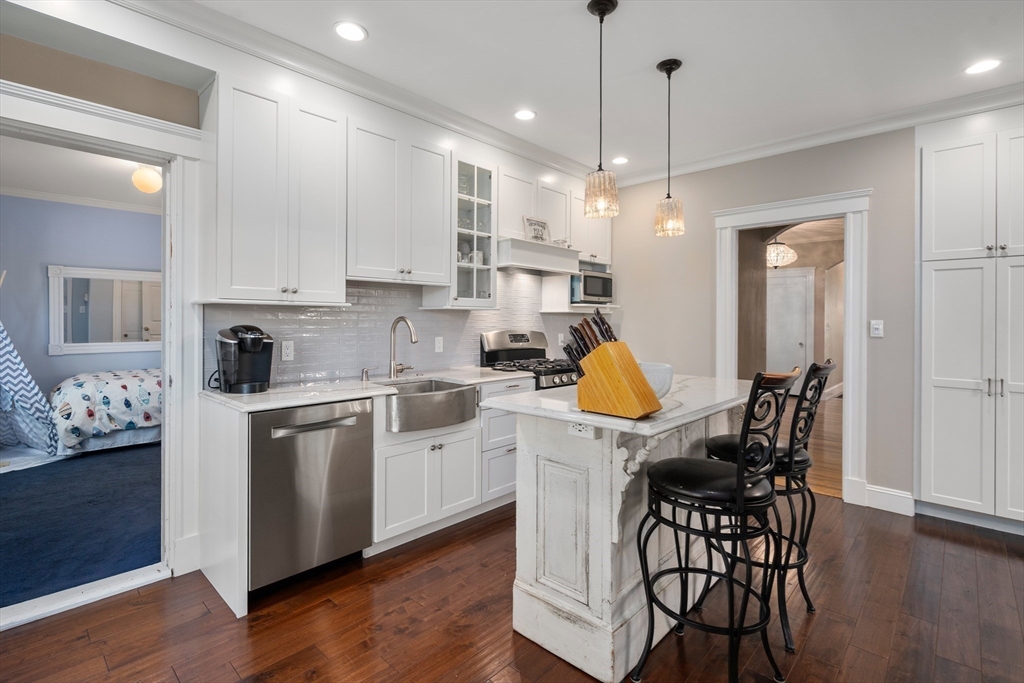 7 Holland Street # 1