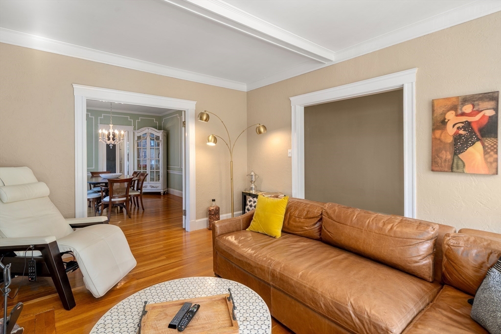 7 Holland Street # 1