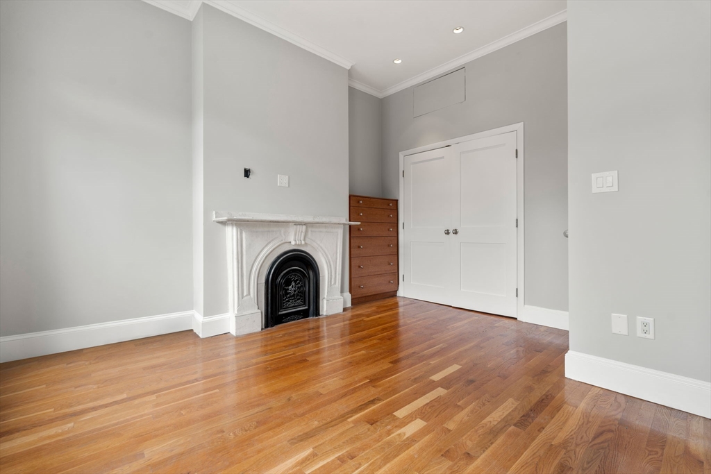 12 Claremont Park # 4