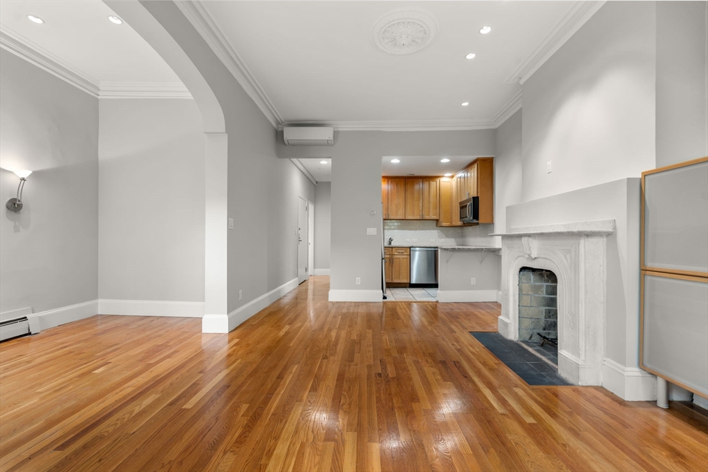 12 Claremont Park # 4