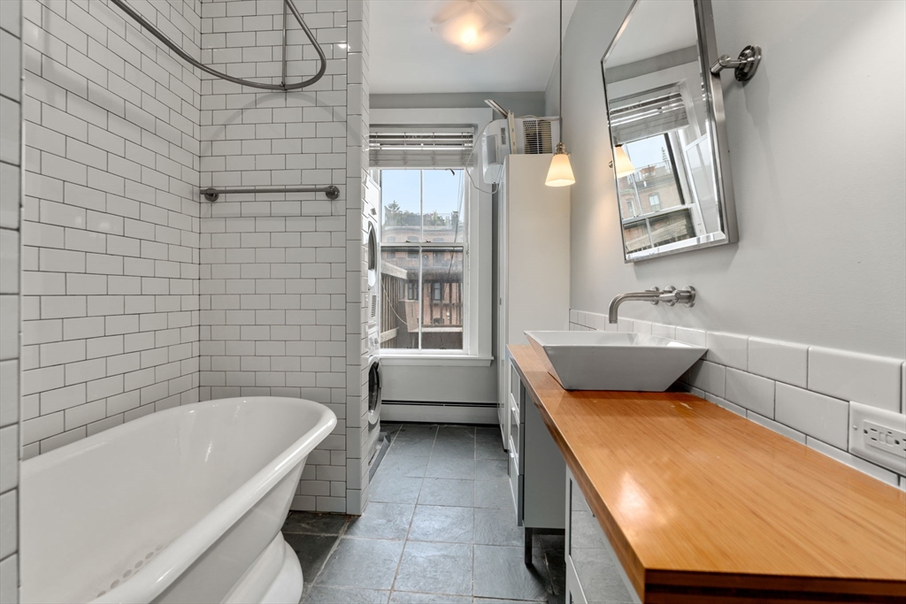 12 Claremont Park # 4