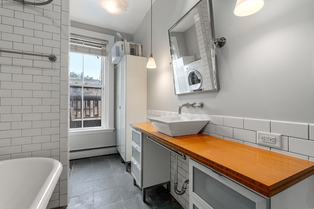 12 Claremont Park # 4