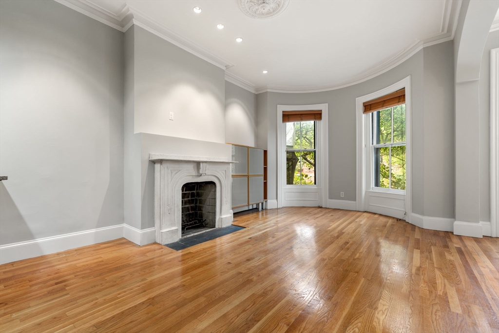 12 Claremont Park # 4