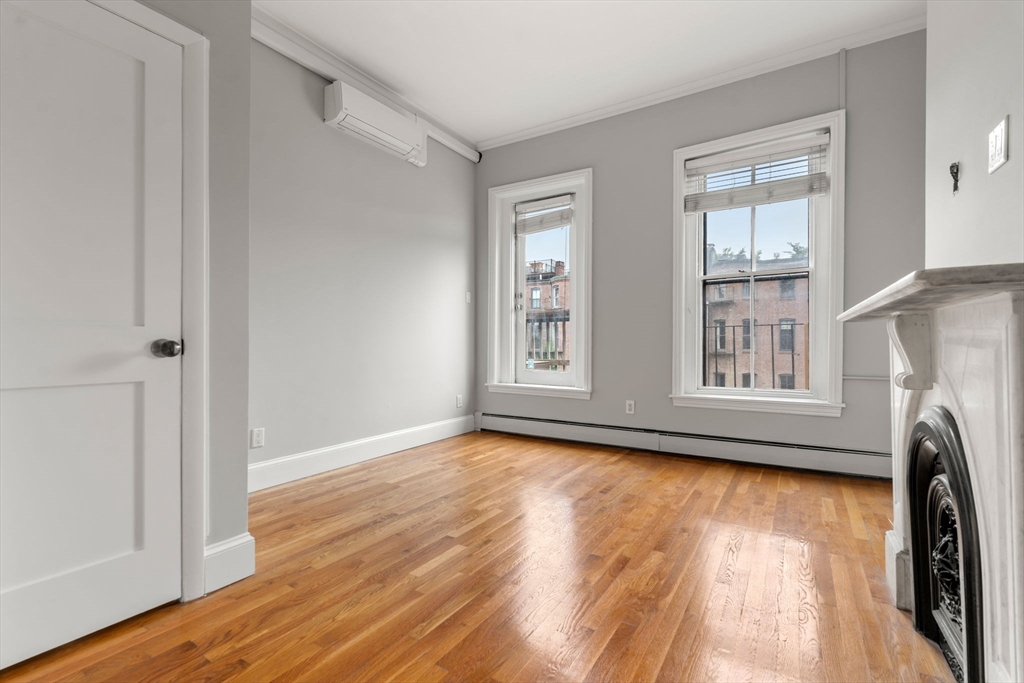 12 Claremont Park # 4