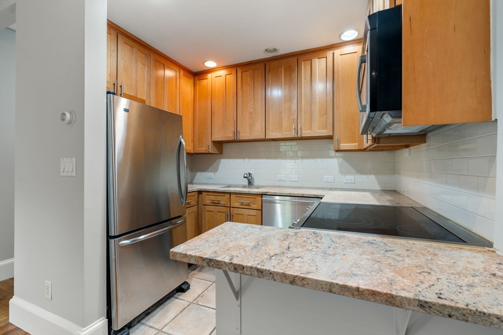 12 Claremont Park # 4