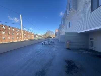 72 Euston Road # 106