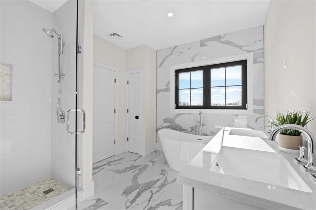 38 Maplewood St # 38