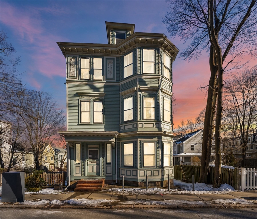 188 Chestnut Ave # 3