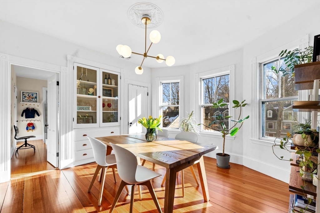 188 Chestnut Ave # 3