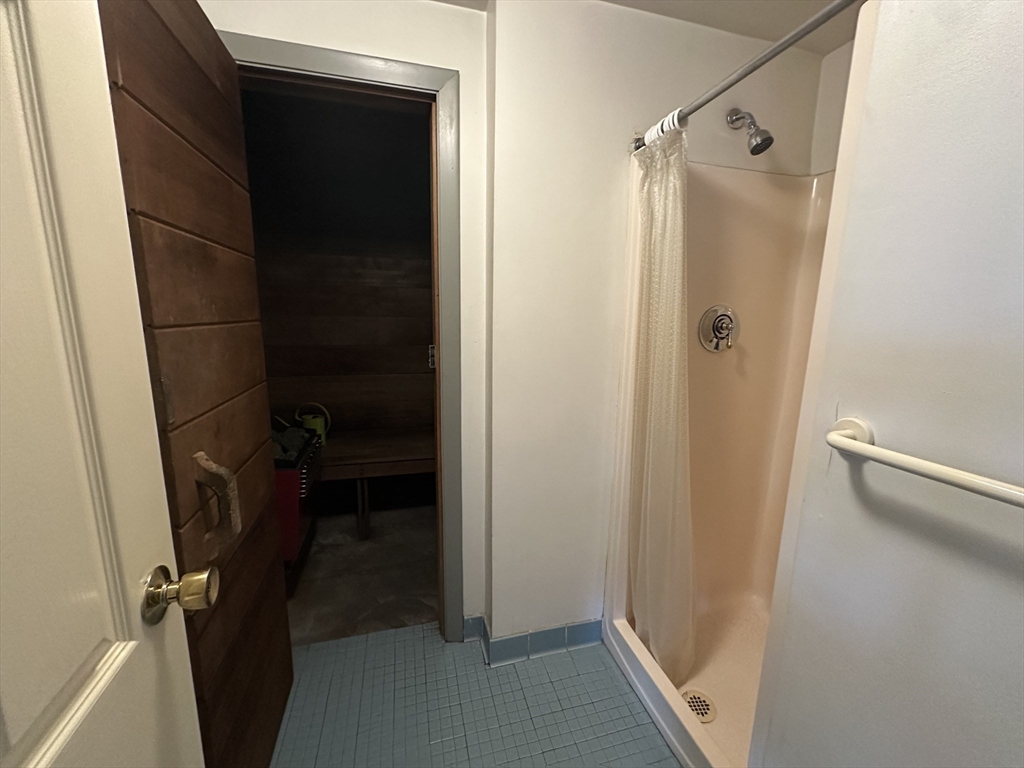 125 Pleasant St # 209