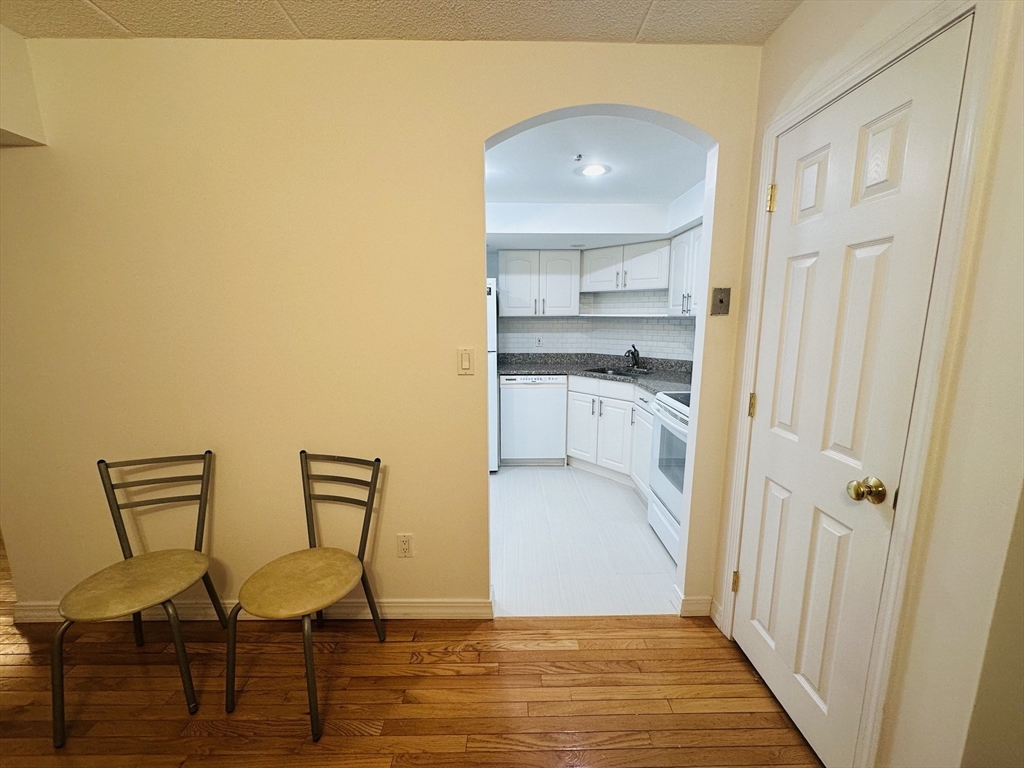 125 Pleasant St # 209