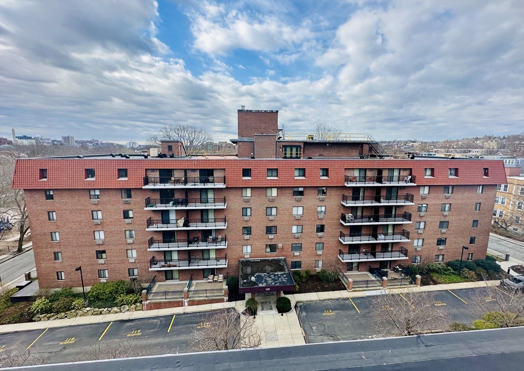 125 Pleasant St # 209