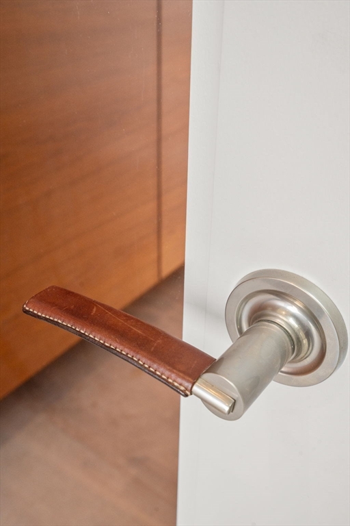 393 Marlborough St # 8