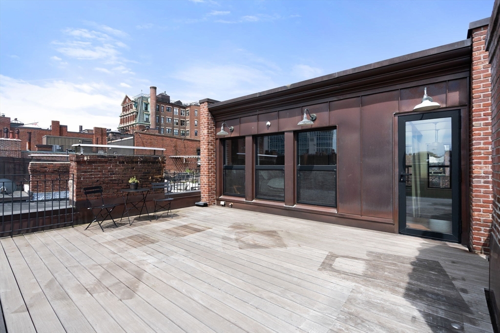 393 Marlborough St # 8