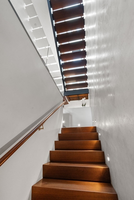 393 Marlborough St # 8