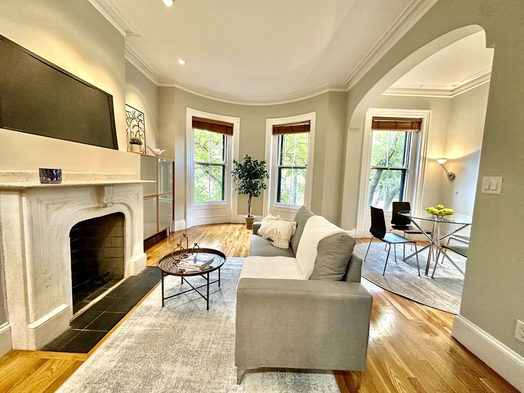 12 Claremont Pk # 4