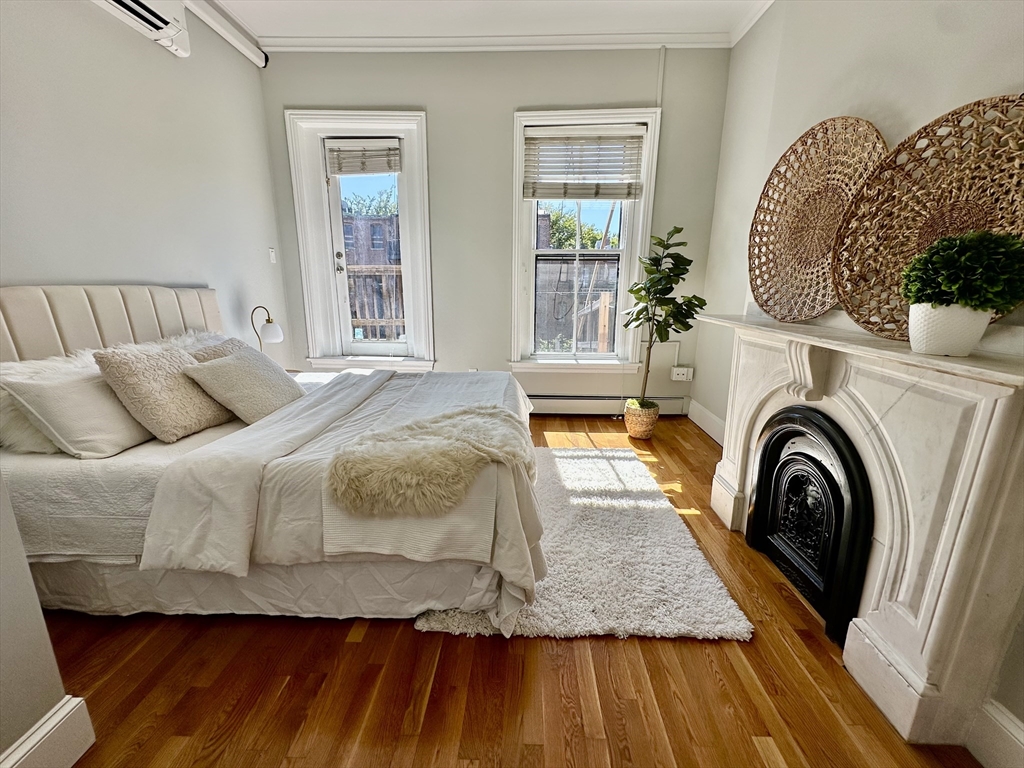 12 Claremont Pk # 4