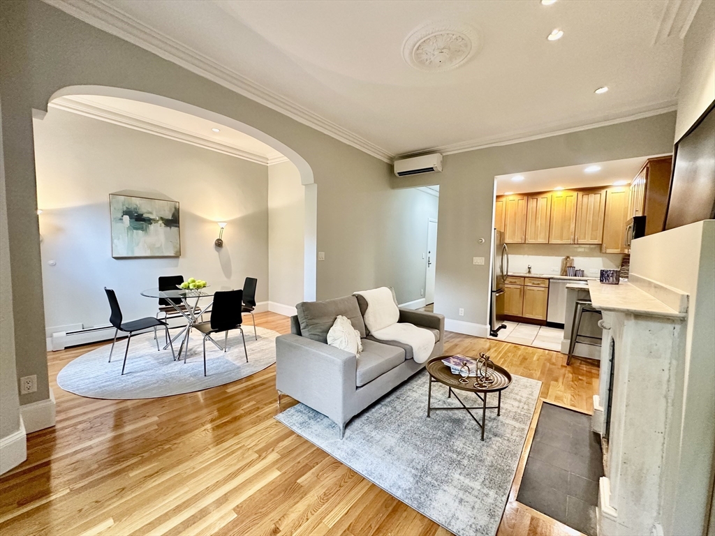 12 Claremont Pk # 4