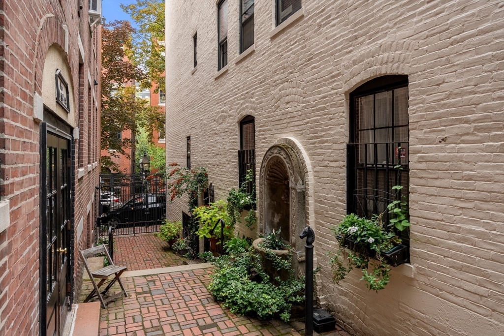 1 Primus Ave # 12 Unit: 1-12