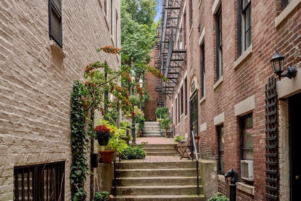 1 Primus Ave # 12 Unit: 1-12